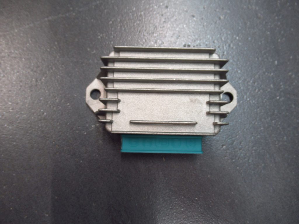 Régulateur Tension RMS Piaggio 125>300 I.E Euro3 - Régulateurs De